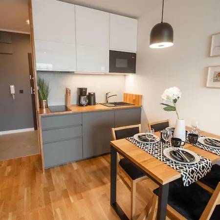 Invest Widok 800 C7 Apartamento *